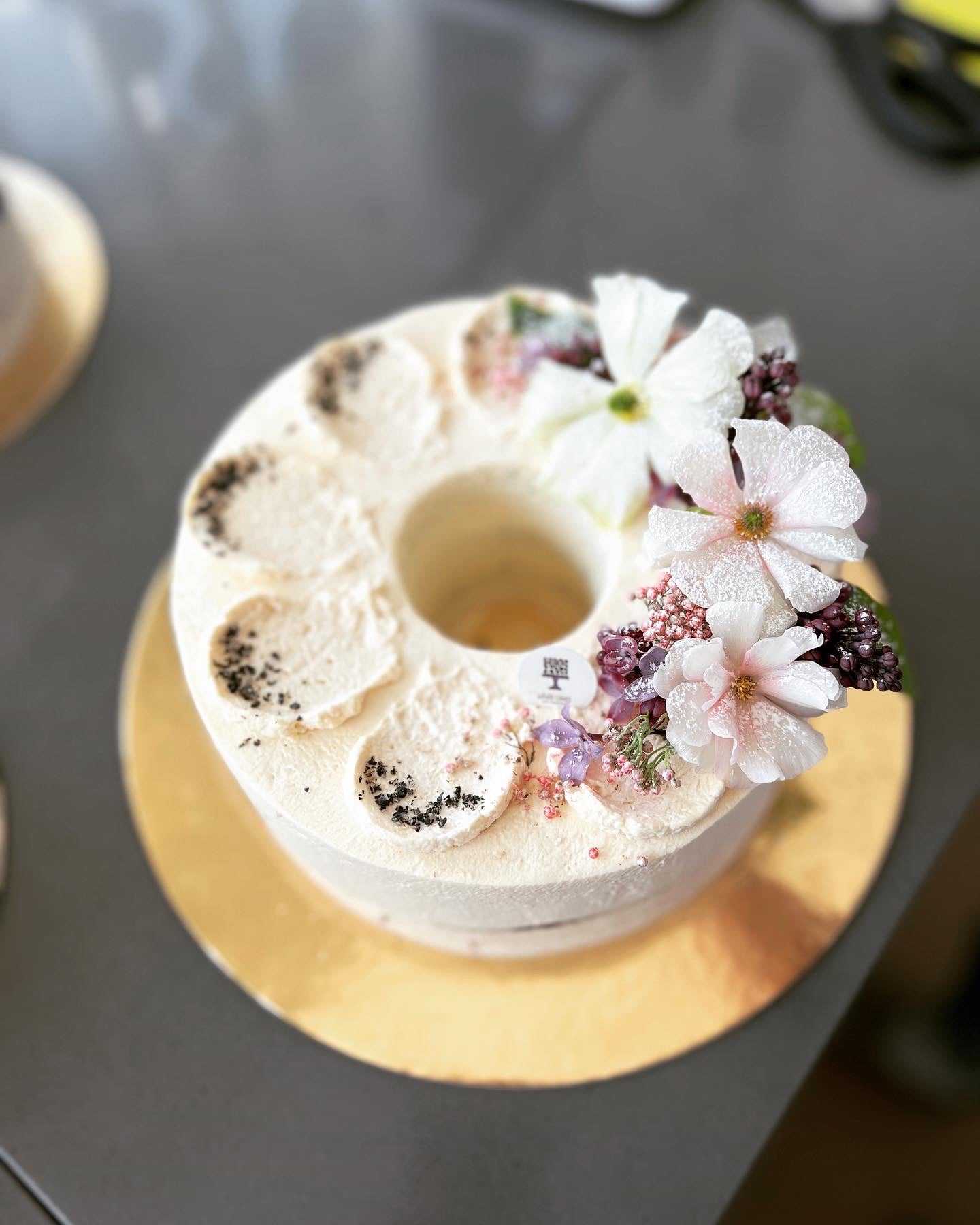 Black Sesame & Soybean Cakes | Whole Cakes